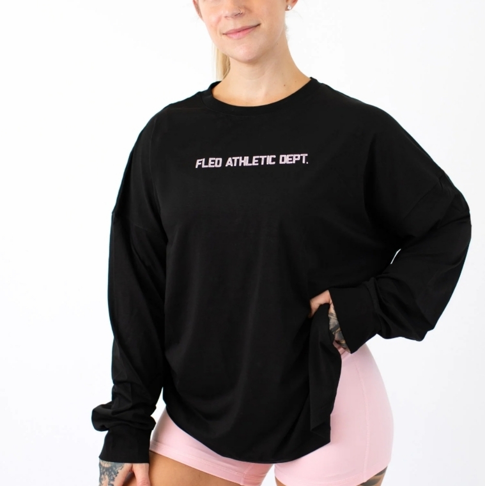 NIB FLEO Affinity Oversized Long Sleeve Tee Size Small